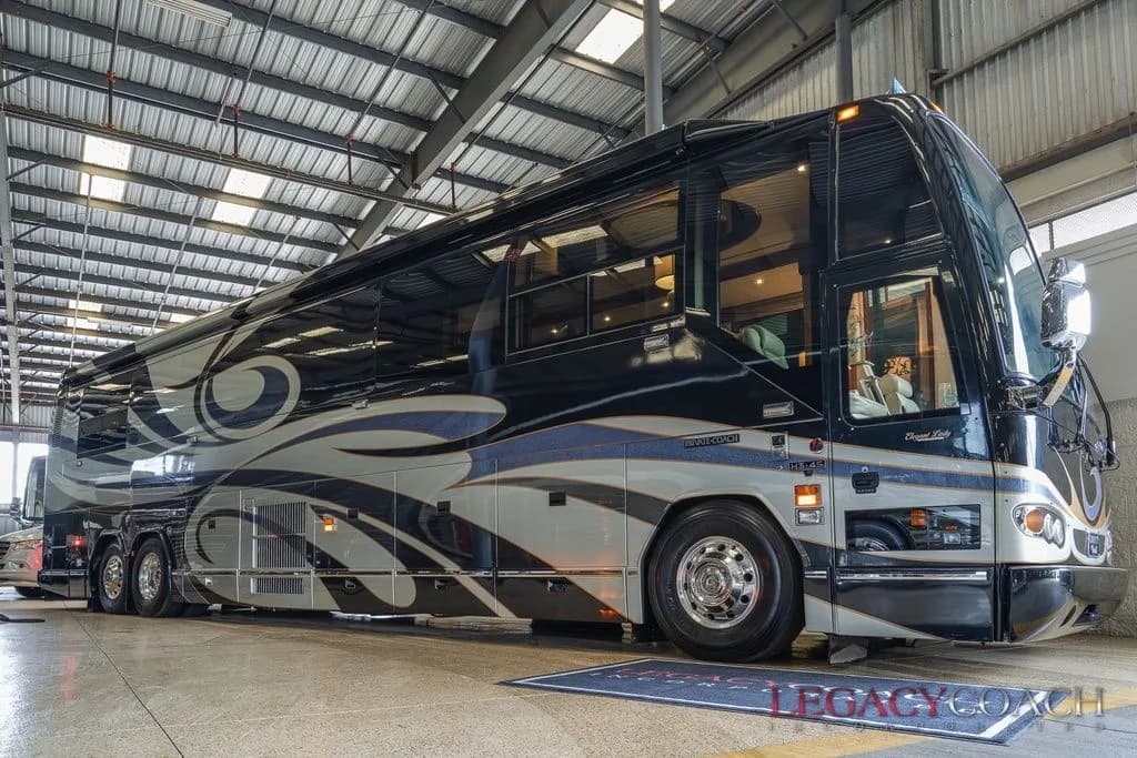 2005 Prevost Liberty Elegant Lady H3-45 – Double Slide
