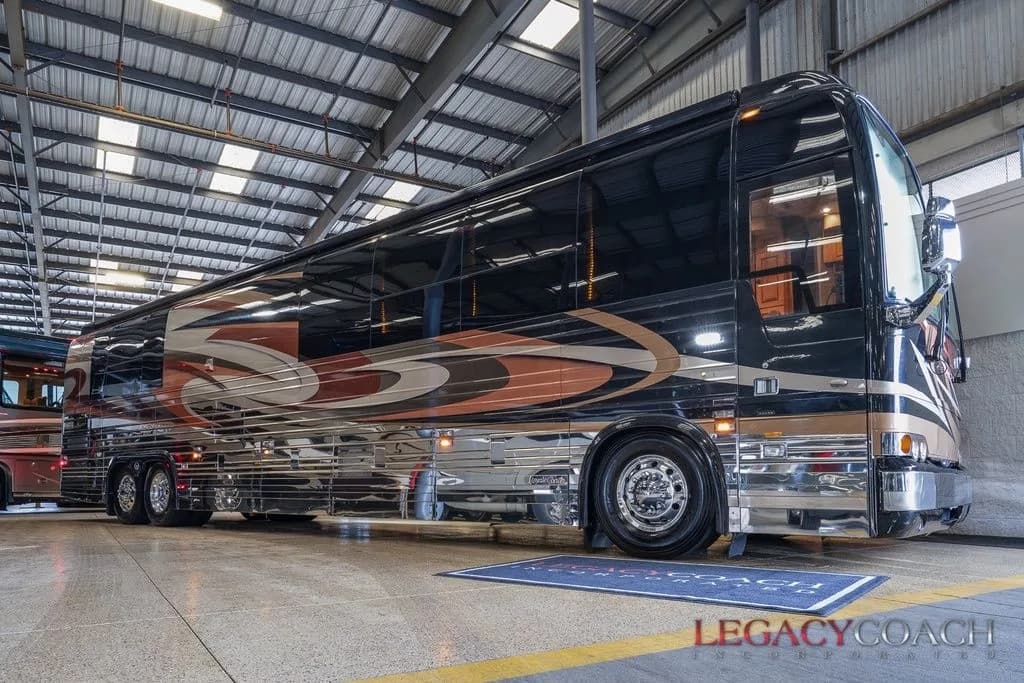 2006 Prevost Royale XLII – Double Slide