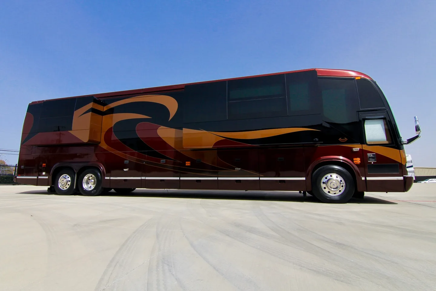 2008 Prevost Marathon H3-45 Quad Slide