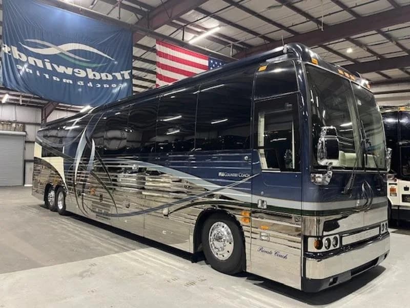 2004 Prevost Country Coach XLII