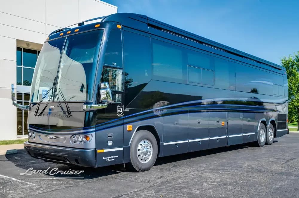 2008 Prevost Amadas H3-45 Executive Coach