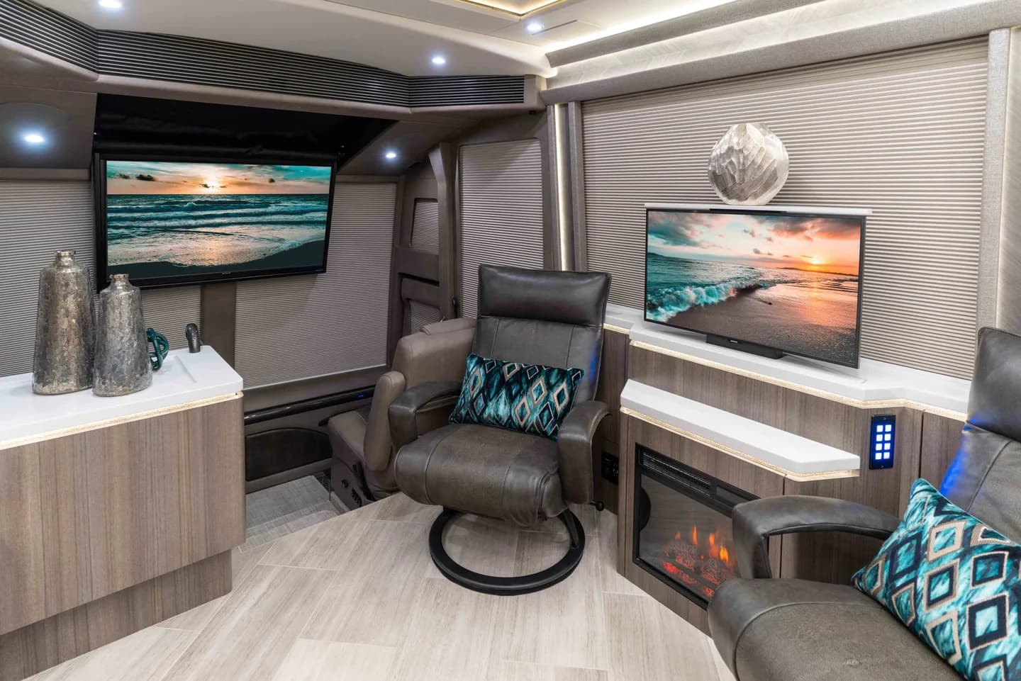 2022 Marathon H3-45 DS