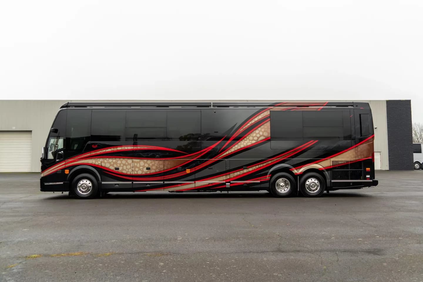 2024 Prevost Marathon 1380 TL - Double Slide
