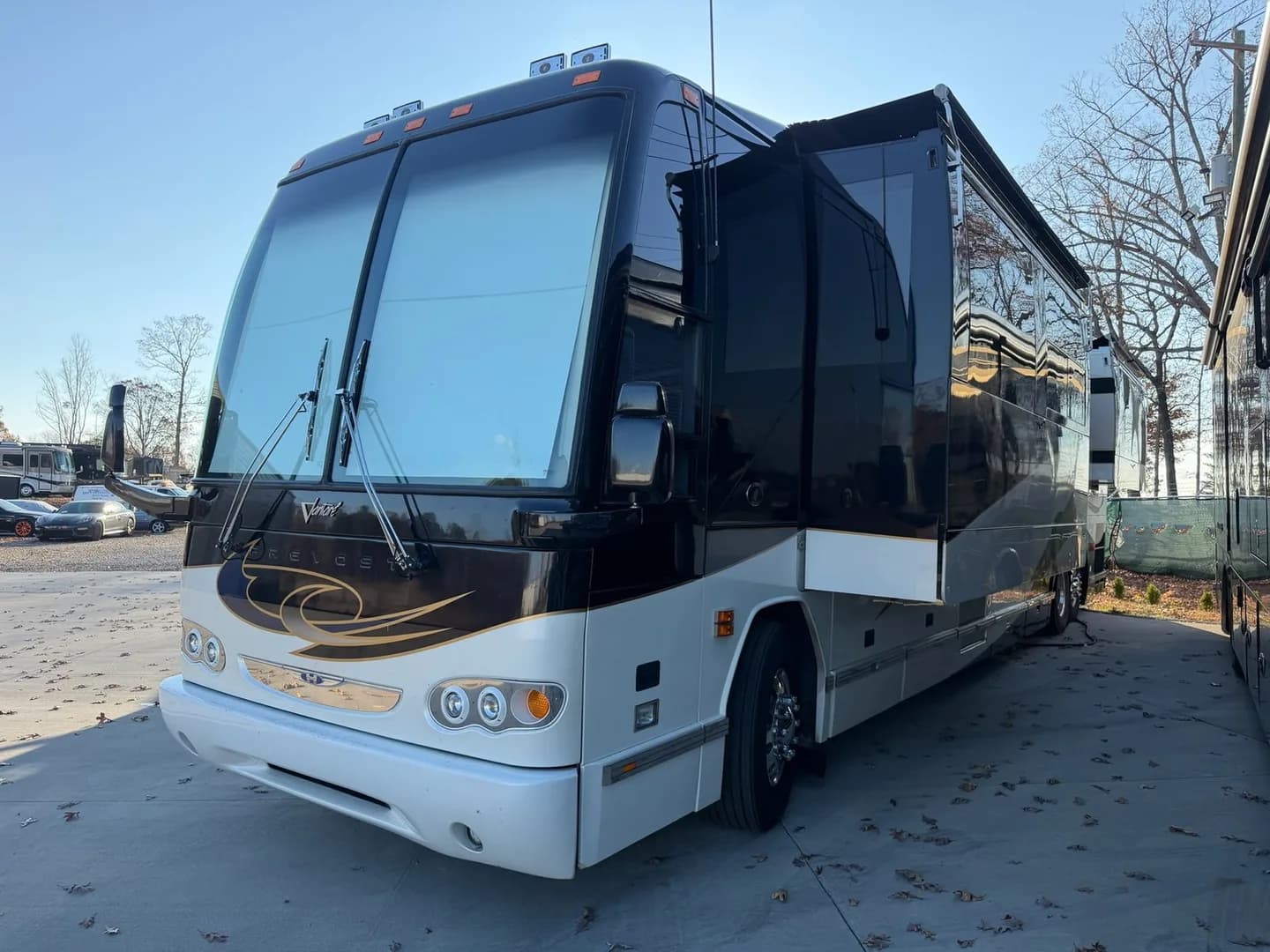 2003 Prevost Featherlite H3-45 DS