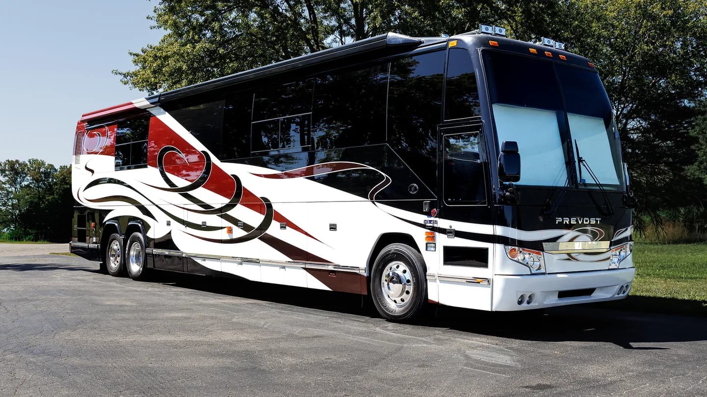 2008 Prevost H3-45 Featherlite Double Slide