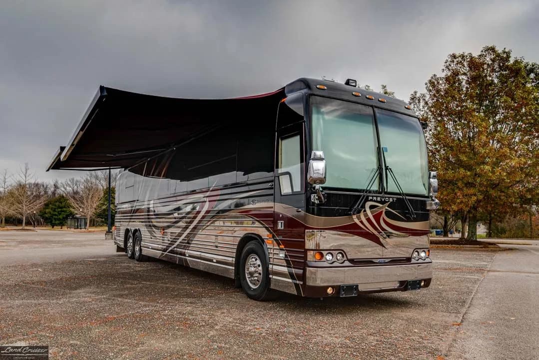 2007 Prevost XLII Country Coach L055