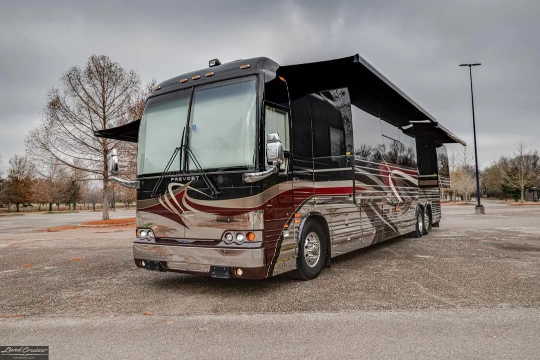 2007 Prevost XLII Country Coach L055
