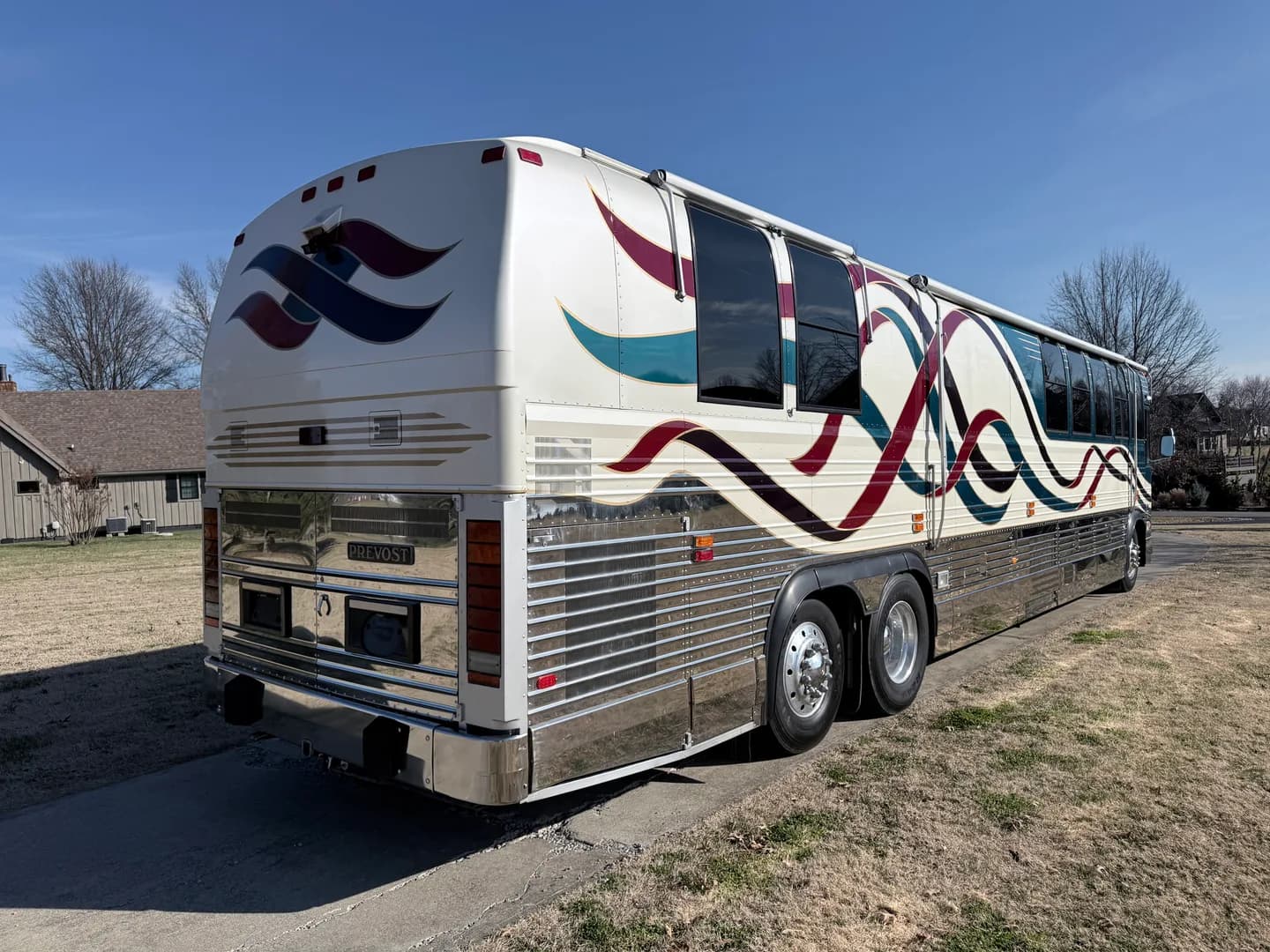 1998 Prevost XL-45 Hoffman- D3290