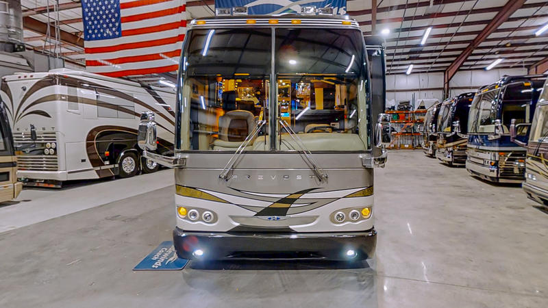 2004 Prevost Featherlite H3-45