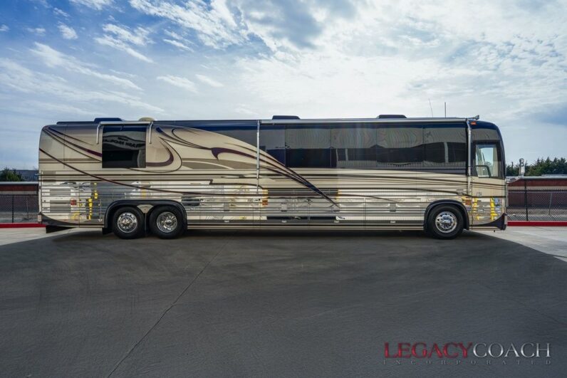 2001 Prevost Country Coach XLII – Non-Slide