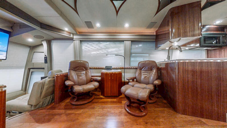2001 Prevost Marathon H3-45