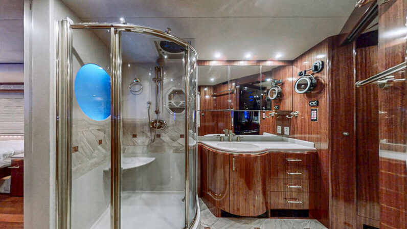 2001 Prevost Marathon H3-45