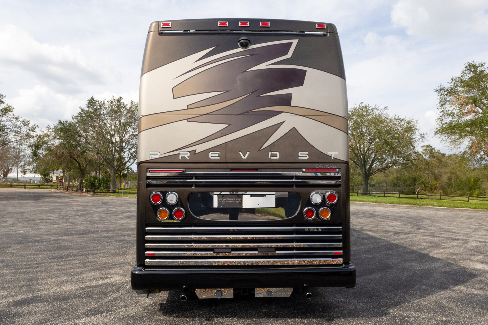 2007 Prevost Featherlite H3-45