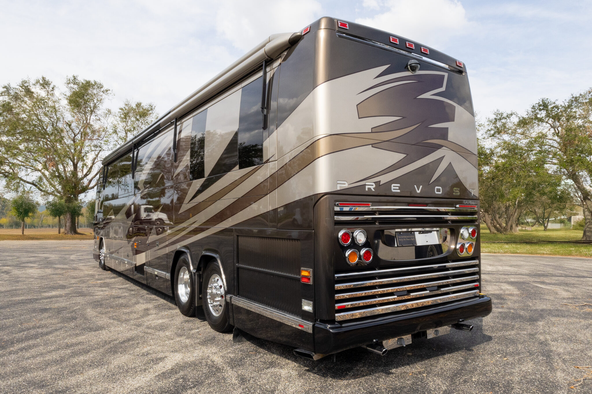 2007 Prevost Featherlite H3-45