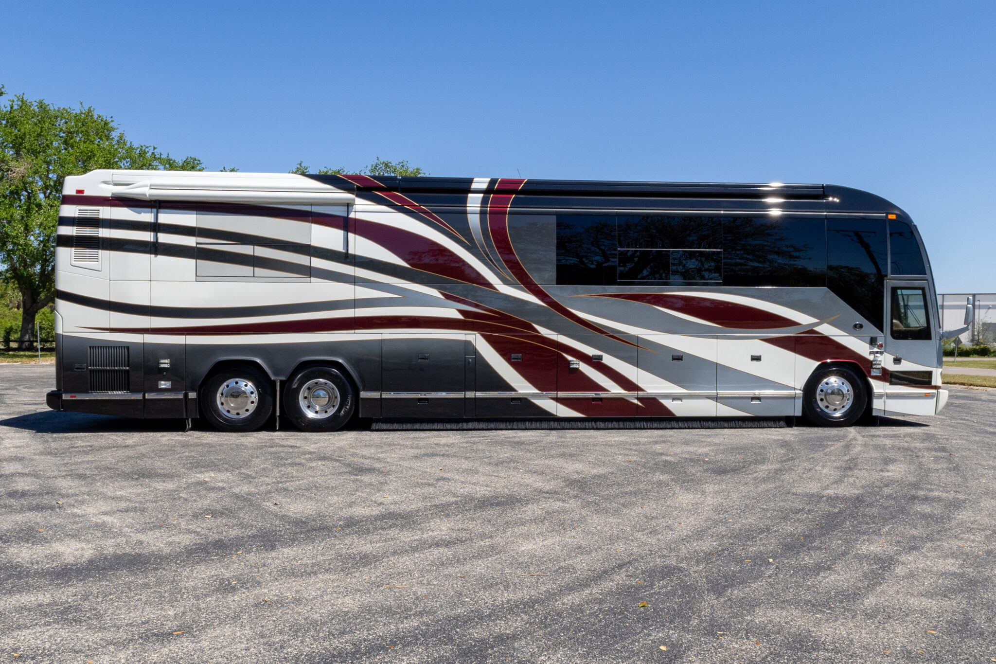 2008 Prevost Featherlite H3-45