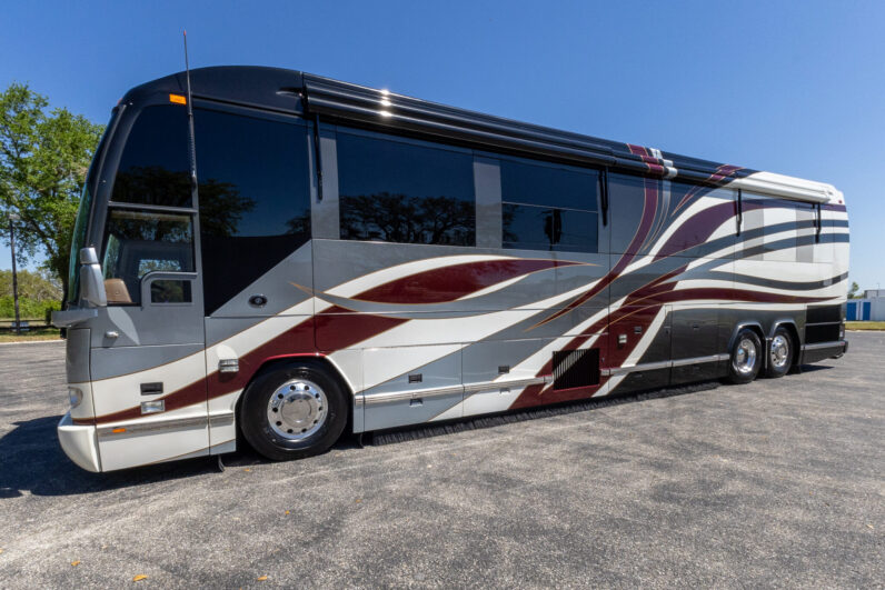 2008 Prevost Featherlite H3-45