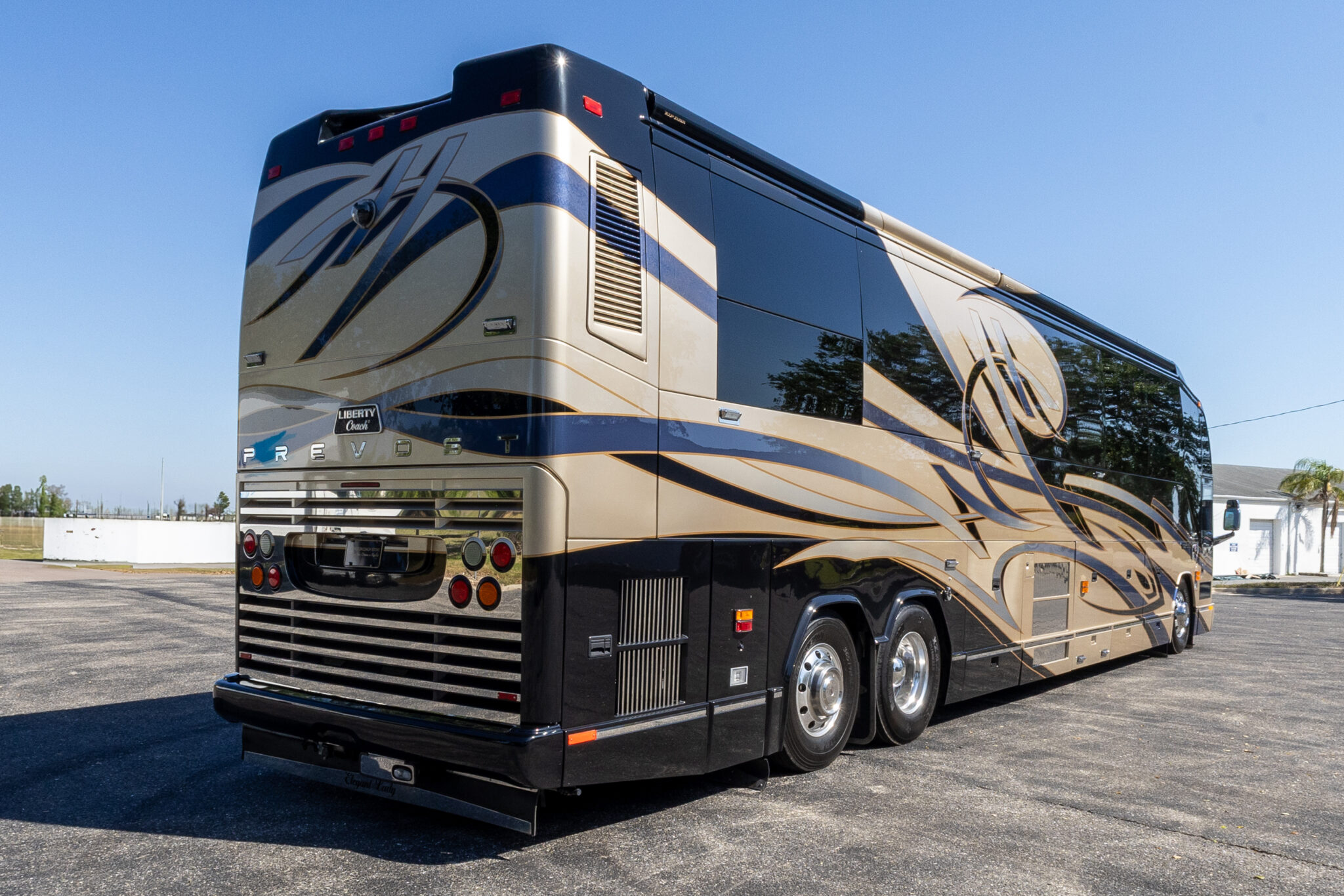 2009 Prevost Liberty H3-45