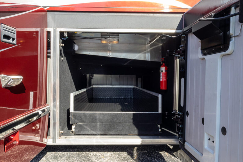 2009 Prevost Marathon H3-45