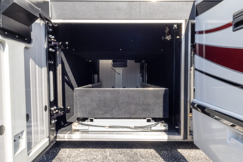 2009 Prevost Marathon H3-45