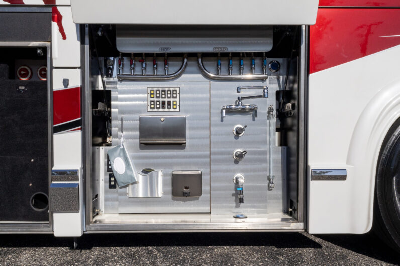 2009 Prevost Marathon H3-45