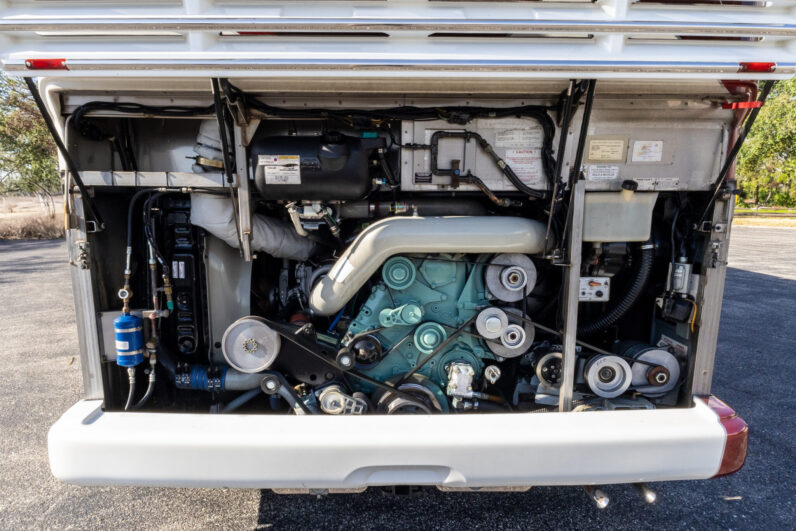 2009 Prevost Marathon H3-45