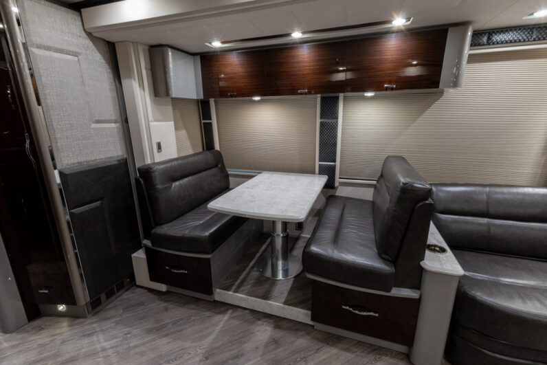 2021 Prevost Emerald H3-45