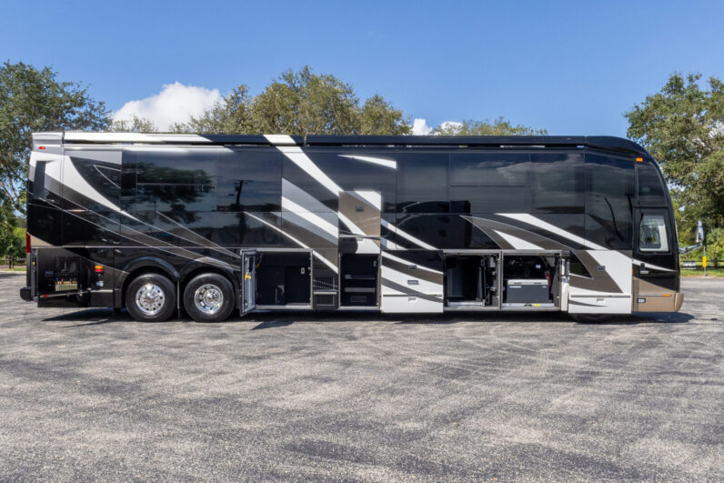 2021 Prevost Emerald H3-45