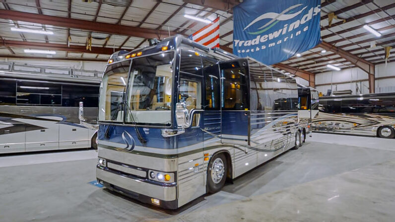 2004 Prevost Country Coach XLII