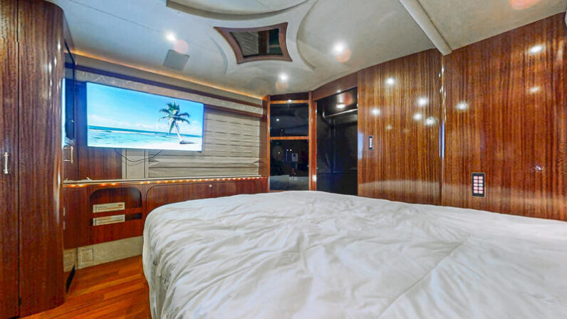 2001 Prevost Marathon H3-45