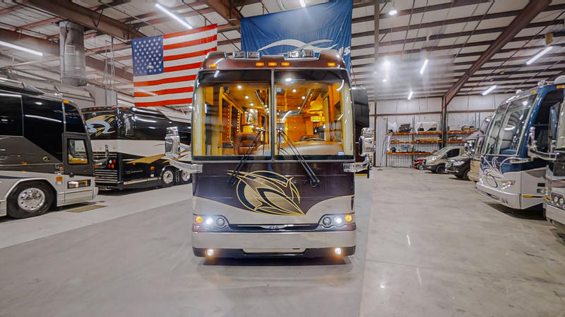2007 Prevost Featherlite XLII