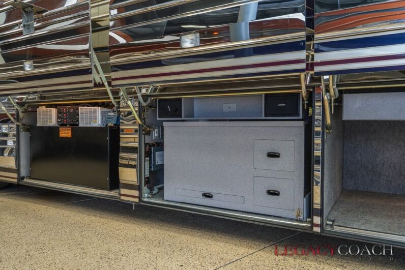 2001 Prevost Country Coach XLII – Non-Slide