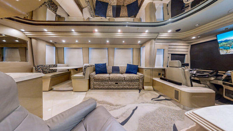 2004 Prevost Country Coach XLII