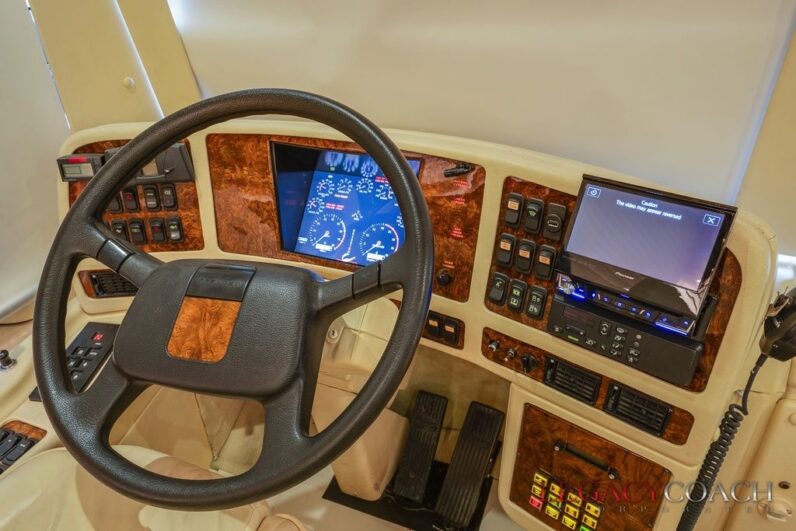 2001 Prevost Country Coach XLII – Non-Slide