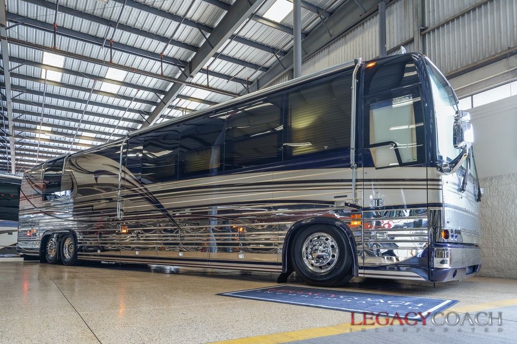 2001 Prevost Country Coach XLII – Non-Slide