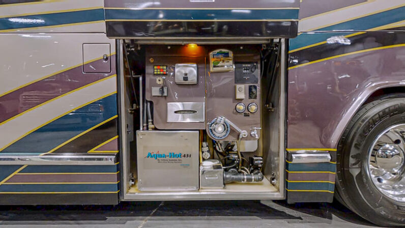 1999 Prevost Featherlite H3-45