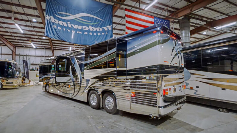2004 Prevost Country Coach XLII