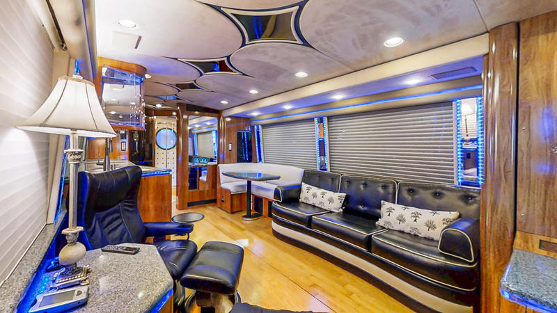 2001 Marathon Prevost H3-45
