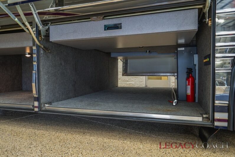 2001 Prevost Country Coach XLII – Non-Slide