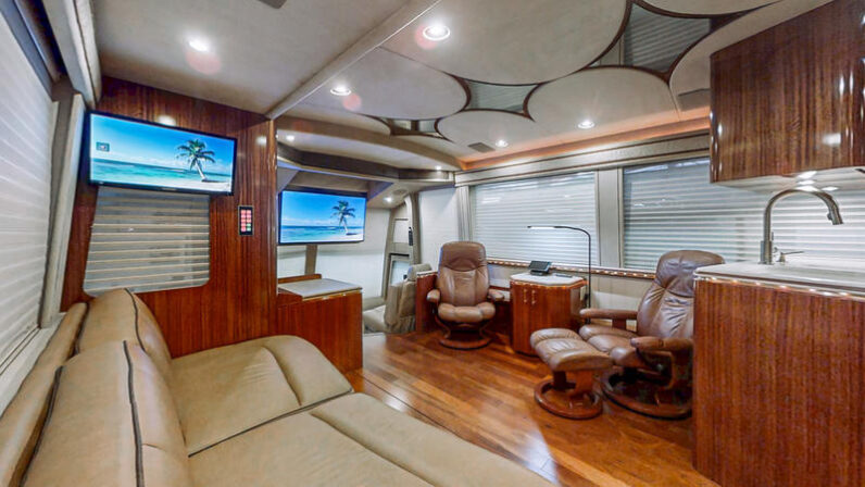 2001 Prevost Marathon H3-45