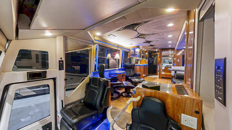 2001 Marathon Prevost H3-45