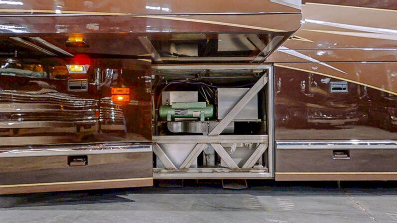 2001 Prevost Marathon H3-45