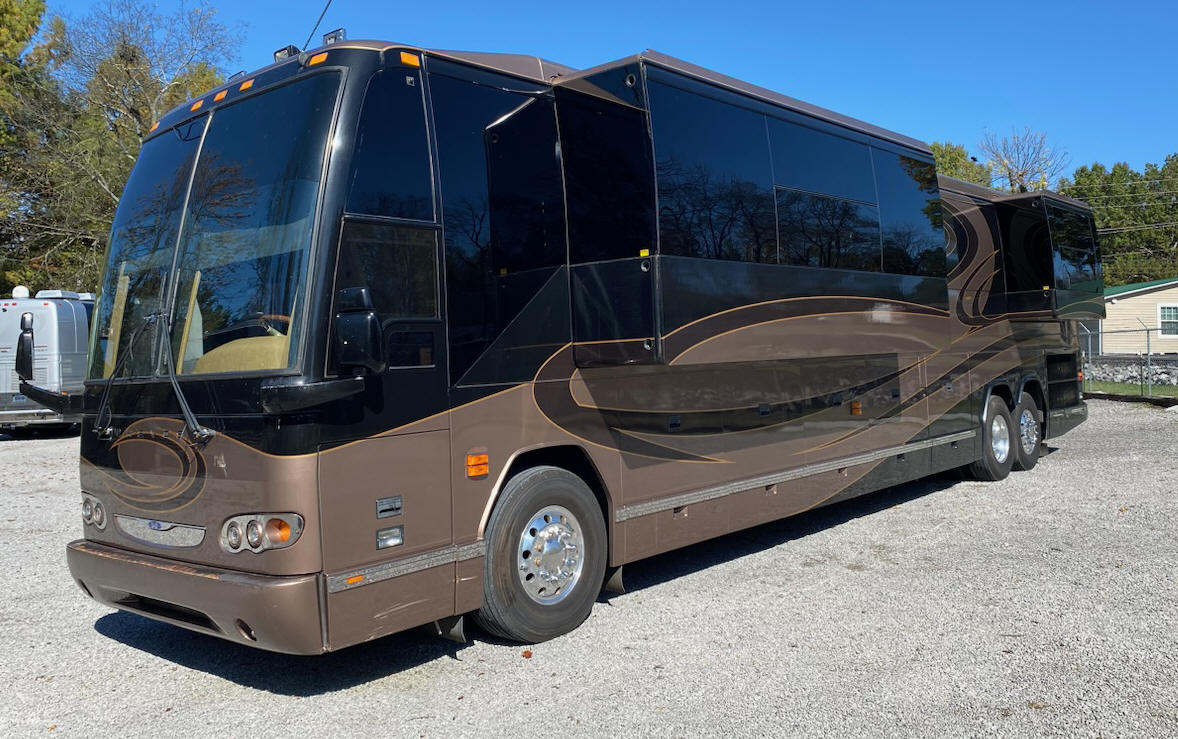 2006 H3-45 Prevost Double Slide