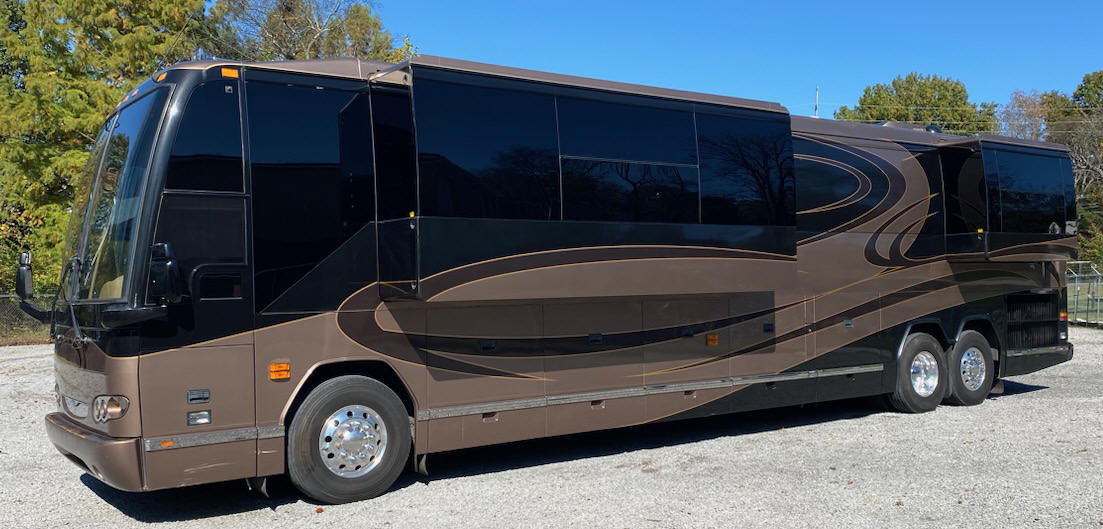 2006 H3-45 Prevost Double Slide