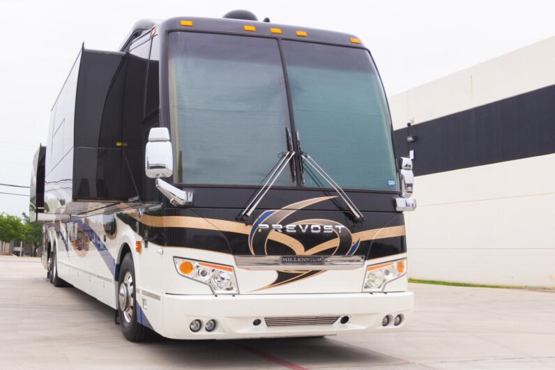 2014 Prevost Millennium H3-45 Quad Slide