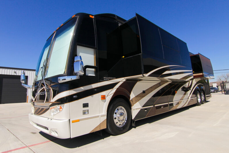2013 Prevost Millennium H3-45 Double Slide