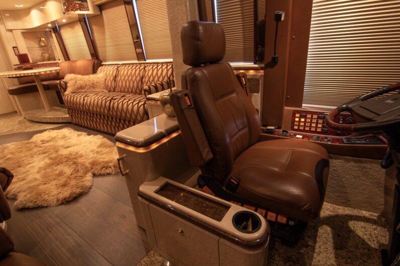 2007 Prevost Marathon XLV2 Double Slide