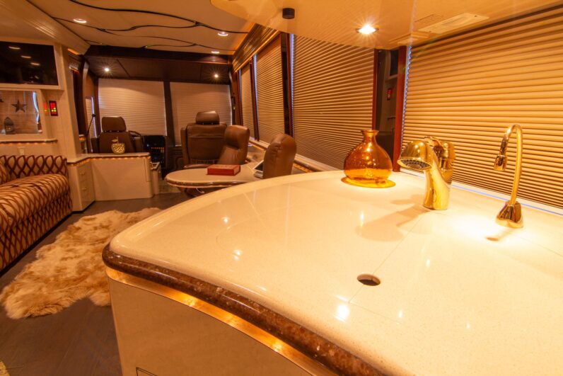 2007 Prevost Marathon XLV2 Double Slide