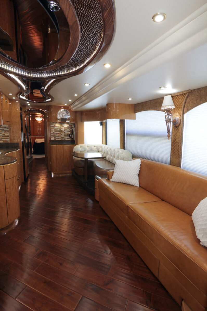 2013 Prevost Millennium H3-45 Double Slide