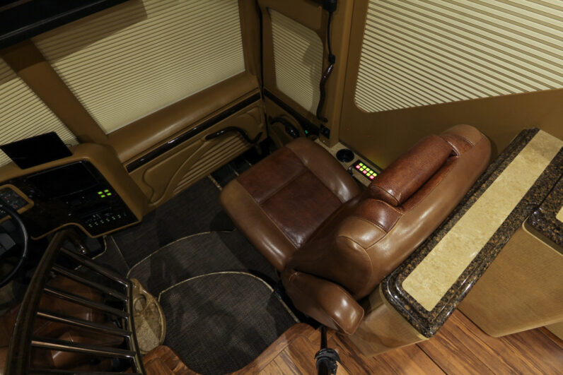 2008 Prevost Marathon H3-45 Quad Slide