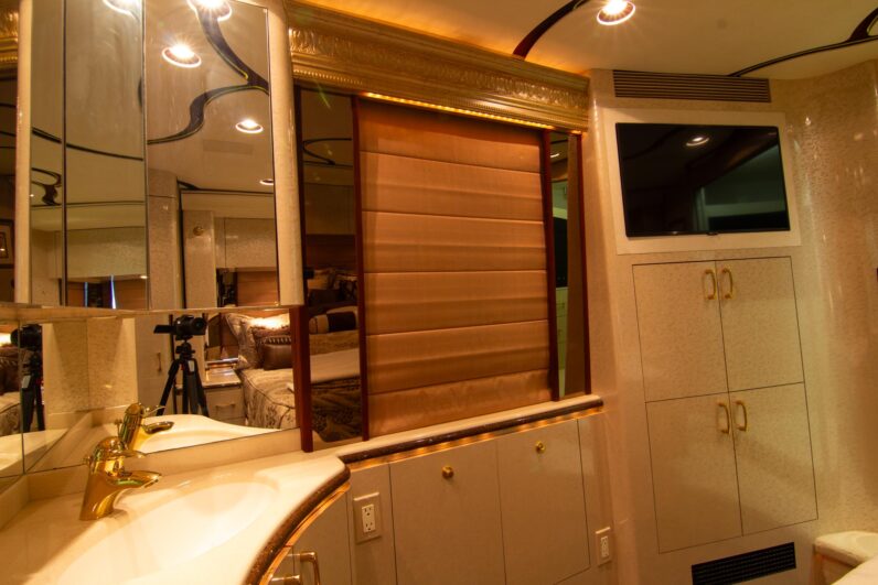 2007 Prevost Marathon XLV2 Double Slide